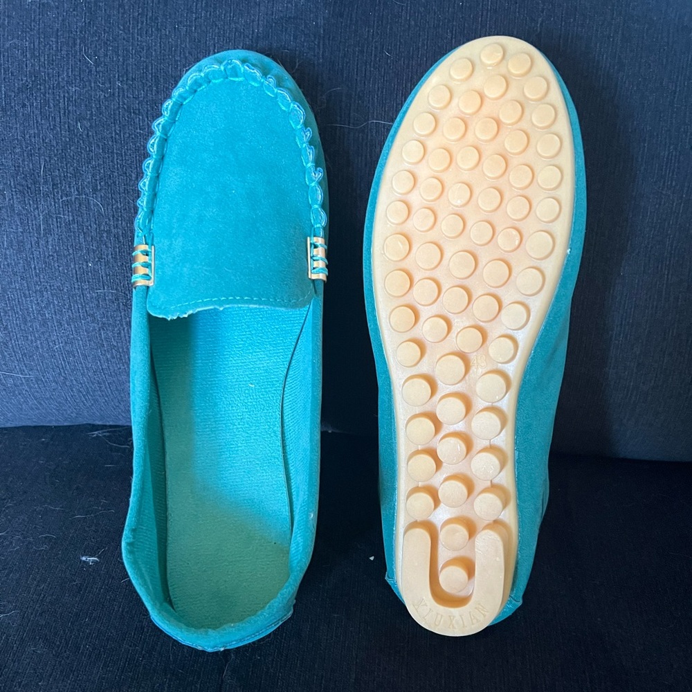 Green loafer size 9.5